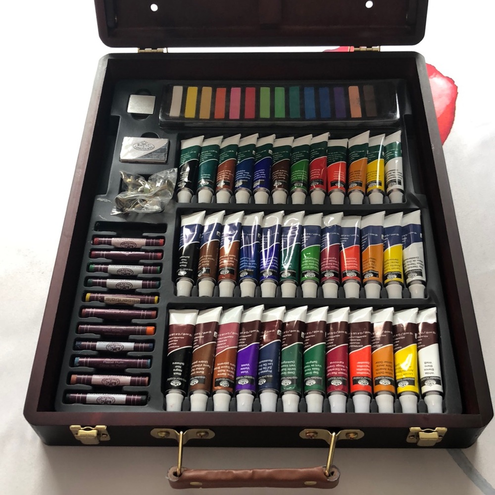 Royal langnickel tube paint